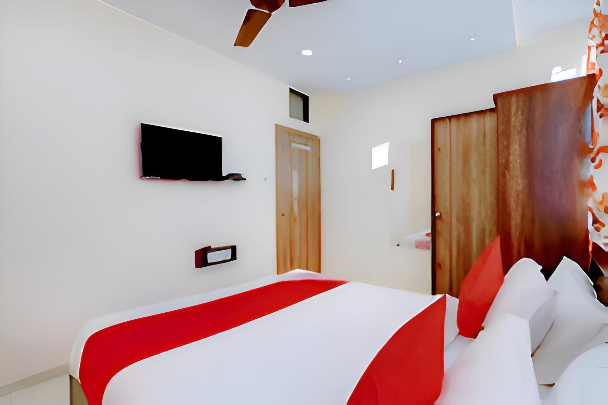 Hotel Blue Leaf Раджкот Экстерьер фото